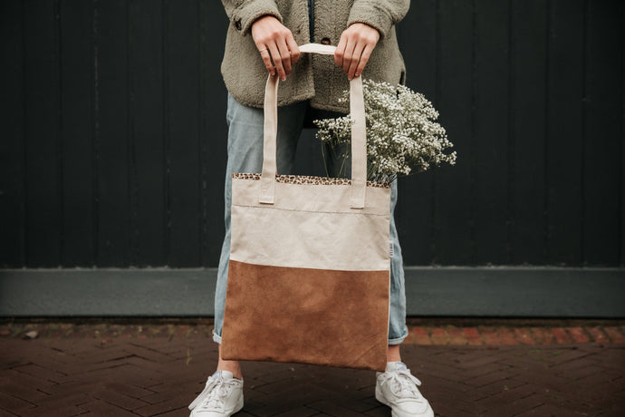 In gesprek met By Flore: handgemaakte tassen met een verhaal